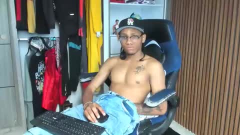 Snapshot of yandi_hot chatting on February 13, 2026, 2:57 pm yandi_hot online show from February 13, 2026, 2:57 pm