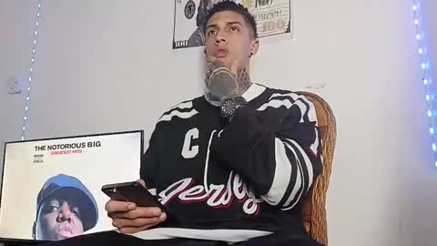 Snapshot of yanfranko420 chatting on February 26, 2026, 3:38 am Yan online show from February 26, 2026, 3:38 am