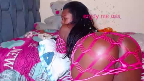 Snapshot of yanniiz chatting on February 25, 2026, 5:39 am yanniiz online show from February 25, 2026, 5:39 am