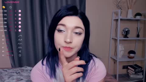 Lina online show from February 4, 2025, 9:38 am