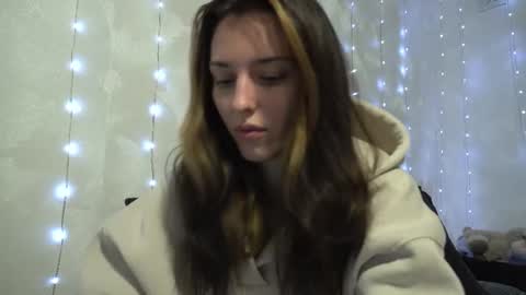 Meri  online show from February 10, 2026, 9:41 pm