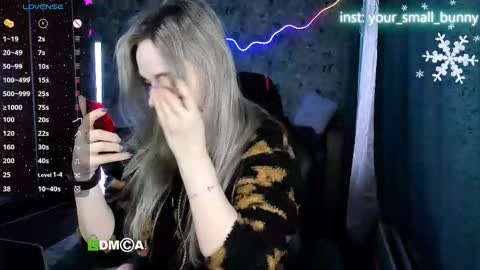 Snapshot of your_small_bunny chatting on February 28, 2026, 2:12 am Molly online show from February 28, 2026, 2:12 am