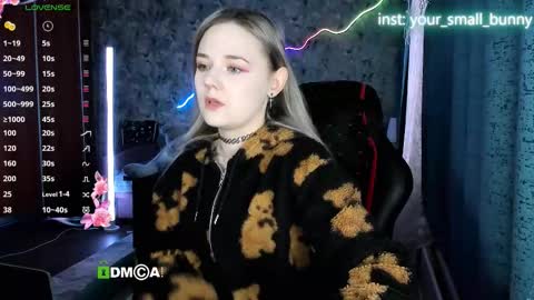 Snapshot of your_small_bunny chatting on March 2, 2026, 2:03 am Molly online show from March 2, 2026, 2:03 am