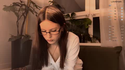 Aida online show from March 1, 2025, 1:51 pm