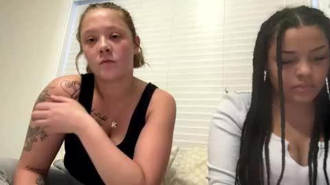 yourz_truly69 online show from January 14, 2025, 10:34 pm