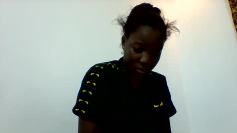 Snapshot of zainxxxx chatting on February 22, 2026, 3:54 pm zainxxxx online show from February 22, 2026, 3:54 pm