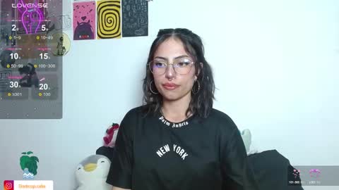 Snapshot of zara_floresxx chatting on February 28, 2025, 2:09 am Zara Flores online show from February 28, 2025, 2:09 am