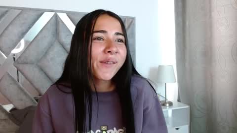 Snapshot of zara_vix chatting on February 25, 2025, 6:53 pm zara_vix online show from February 25, 2025, 6:53 pm