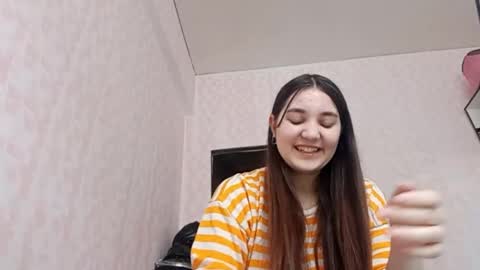 Snapshot of zeniabrossoit chatting on February 18, 2026, 5:47 am zeniabrossoit online show from February 18, 2026, 5:47 am