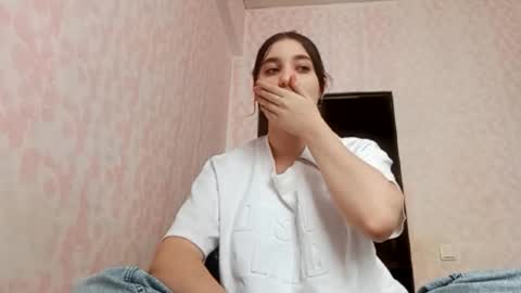 Snapshot of zeniabrossoit chatting on February 21, 2026, 8:15 am zeniabrossoit online show from February 21, 2026, 8:15 am