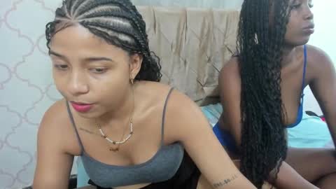 Snapshot of zeynep_20_ chatting on December 14, 2025, 10:20 am zeynep_20_ online show from December 14, 2025, 10:20 am