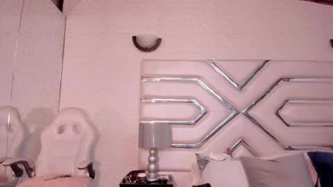 Snapshot of zoecarrter chatting on February 8, 2026, 12:30 pm Zoecarrter online show from February 8, 2026, 12:30 pm