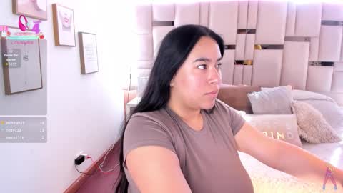 Snapshot of zoey_thommpson chatting on February 17, 2026, 8:04 pm zoey thommpson online show from February 17, 2026, 8:04 pm