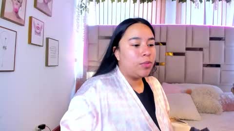 Snapshot of zoey_thommpson chatting on March 3, 2026, 8:26 pm zoey thommpson online show from March 3, 2026, 8:26 pm