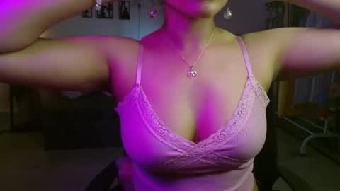 Snapshot of zonayesha chatting on September 16, 2025, 6:58 am Zona online show from September 16, 2025, 6:58 am