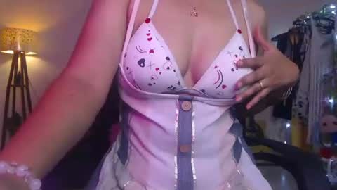 Snapshot of zonayesha chatting on September 20, 2025, 6:36 am Zona online show from September 20, 2025, 6:36 am