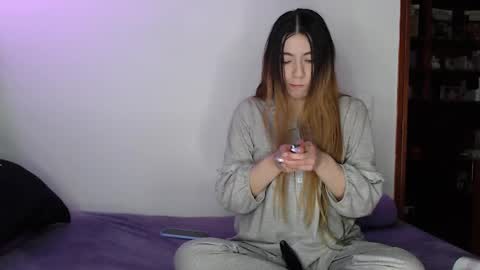 zpzphot online show from November 15, 2025, 8:16 pm