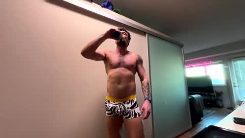 Zuko online show from February 12, 2025, 12:48 am