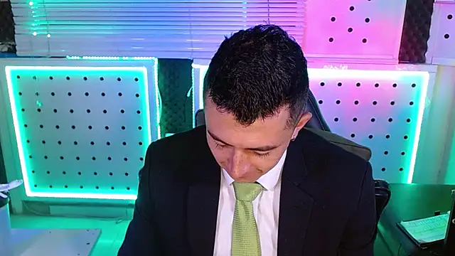 Snapshot of Darko0717 chatting on February 11, 2026, 11:37 am Darko0717 online show from February 11, 2026, 11:37 am