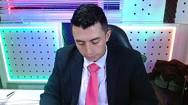 Snapshot of Darko0717 chatting on February 18, 2026, 1:29 pm Darko0717 online show from February 18, 2026, 1:29 pm