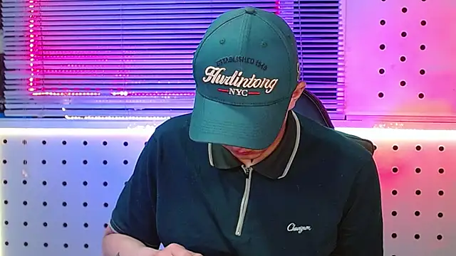 Snapshot of Darko0717 chatting on March 1, 2026, 10:23 pm Darko0717 online show from March 1, 2026, 10:23 pm