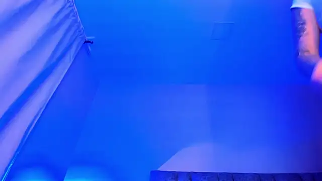 miia-smith97 online show from October 2, 2025, 10:06 pm