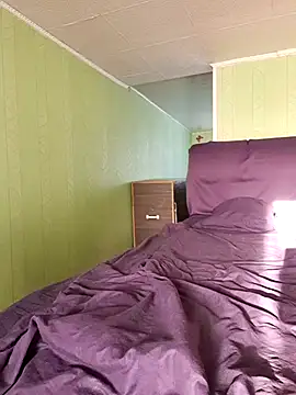 Snapshot of KiraXTender chatting on February 3, 2026, 2:21 am KiraXTender online show from February 3, 2026, 2:21 am