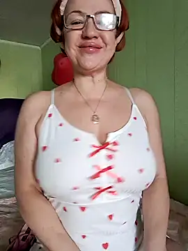 Snapshot of KiraXTender chatting on February 14, 2026, 1:02 am KiraXTender online show from February 14, 2026, 1:02 am