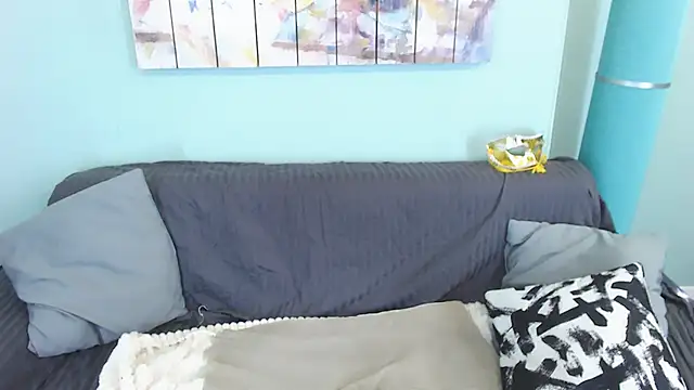 EverlyRays online show from January 14, 2025, 8:26 pm