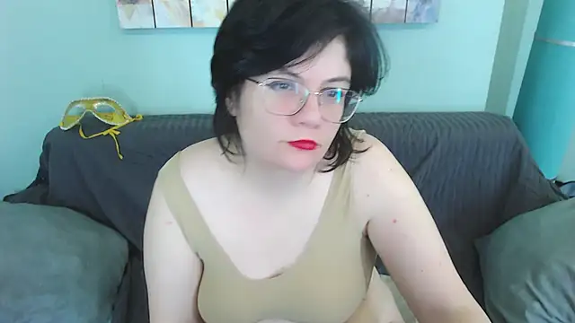 EverlyRays online show from March 18, 2025, 10:36 am