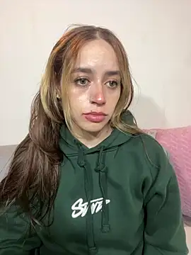 Natalia Suarez online show from February 1, 2026, 1:04 am