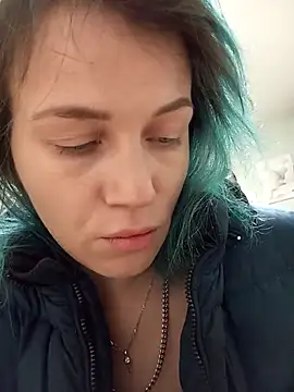 Linda Gregory online show from February 9, 2026, 10:14 pm