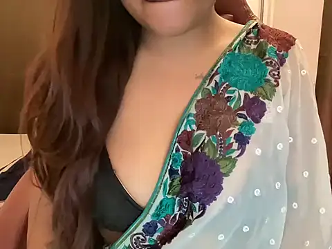 shanayaaa 1 online show from February 7, 2026, 10:13 pm