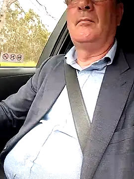 Snapshot of stiffandlubed@xh chatting on December 3, 2025, 10:08 pm stiffandlubedxh online show from December 3, 2025, 10:08 pm