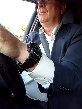 Snapshot of stiffandlubed@xh chatting on February 3, 2026, 8:14 pm stiffandlubedxh online show from February 3, 2026, 8:14 pm