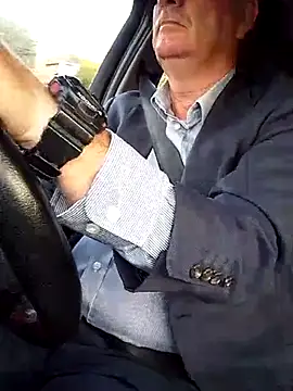 Snapshot of stiffandlubed@xh chatting on February 10, 2026, 8:13 pm stiffandlubedxh online show from February 10, 2026, 8:13 pm