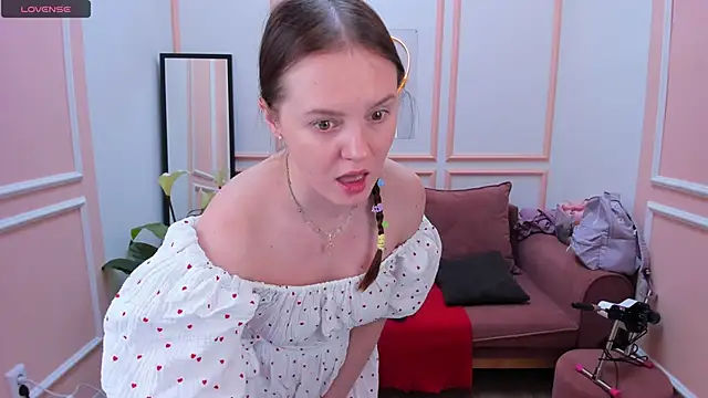 JannaVerdi  online show from February 9, 2026, 6:50 am