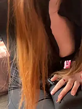 Snapshot of LaPetitechienne1 chatting on February 25, 2026, 2:59 pm LaPetitechienne1 online show from February 25, 2026, 2:59 pm