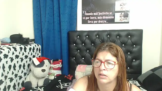 Snapshot of jellyfishhot chatting on December 5, 2025, 2:25 pm jellyfishhot online show from December 5, 2025, 2:25 pm