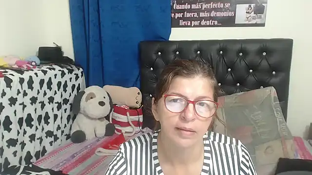 Snapshot of jellyfishhot chatting on December 22, 2025, 11:24 pm jellyfishhot online show from December 22, 2025, 11:24 pm