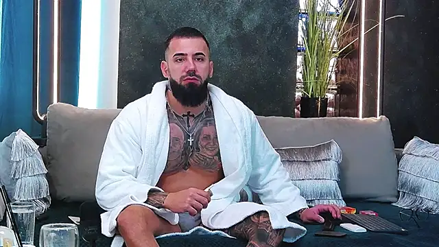 masterkingofmusclee online show from March 5, 2025, 6:54 am