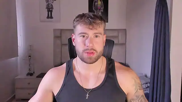 paul rogerr online show from September 27, 2025, 9:42 pm