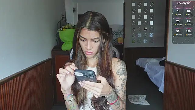 vinkitinkii online show from February 22, 2026, 5:40 am