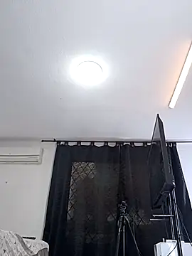 Snapshot of Shanelle__ chatting on January 31, 2026, 7:34 pm Shanelle online show from January 31, 2026, 7:34 pm