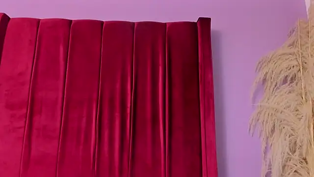 Snapshot of Shanelle__ chatting on February 12, 2026, 1:50 pm Shanelle online show from February 12, 2026, 1:50 pm