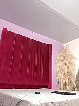 Snapshot of Shanelle__ chatting on February 14, 2026, 12:46 pm Shanelle online show from February 14, 2026, 12:46 pm