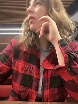 MommmyYummy online show from January 28, 2025, 1:16 pm