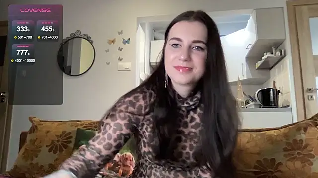 Snapshot of Teylor_Love chatting on December 19, 2024, 1:40 pm Teylor Love online show from December 19, 2024, 1:40 pm