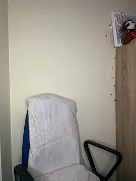 Snapshot of Teylor_Love chatting on February 19, 2025, 7:48 pm Teylor Love online show from February 19, 2025, 7:48 pm