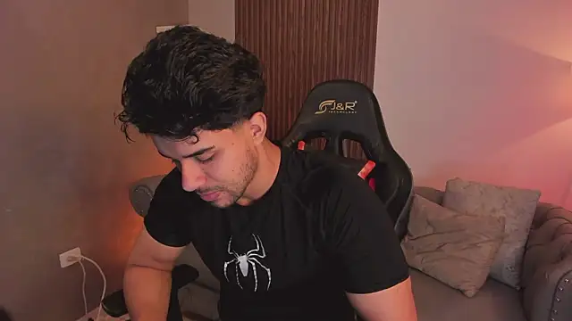 Snapshot of liam_collins21 chatting on February 15, 2026, 11:41 am liam collins21 online show from February 15, 2026, 11:41 am